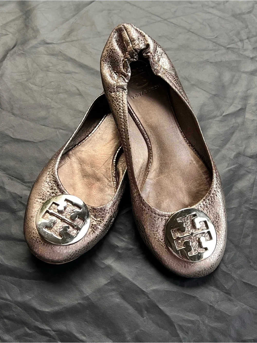 Tory Burch Reva Metallic Leather Ballet Flats Logo Stretch Back 6 6.5 Balletcore